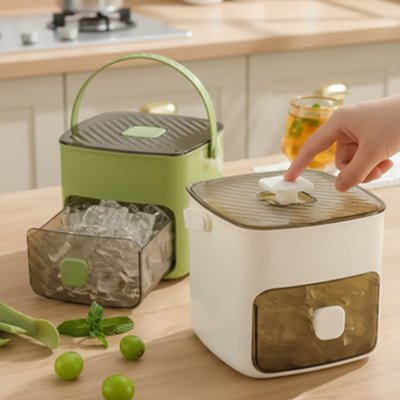 bac-a-glacon-couvercle-rainure-surface-striee-glacons-parfaits-blanc-vert