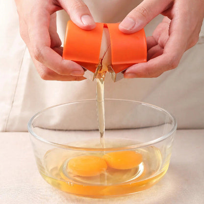 coupe-oeuf-lames-inox-separateur-en-action-orange