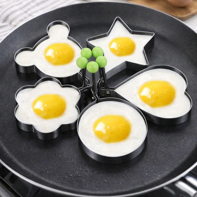 moule-anneau-cuisson-oeuf-plat-inox-antiadhesif-poignee-silicone